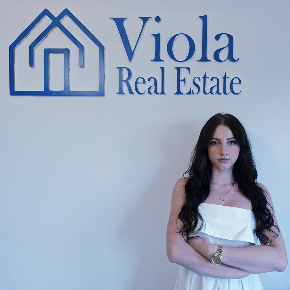 people viola-realestate